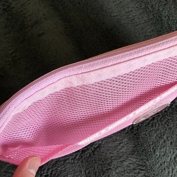 ⭐ 3 FOR $20 ⭐ Disney Mickey Mouse Pencil Case - Picture 3 of 5